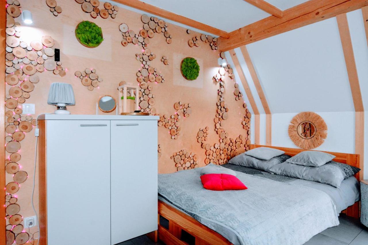 Lux Houses W Domku Tylko Dwa Apartamentyz Jacuzzi Zewnetrznym Gron Экстерьер фото