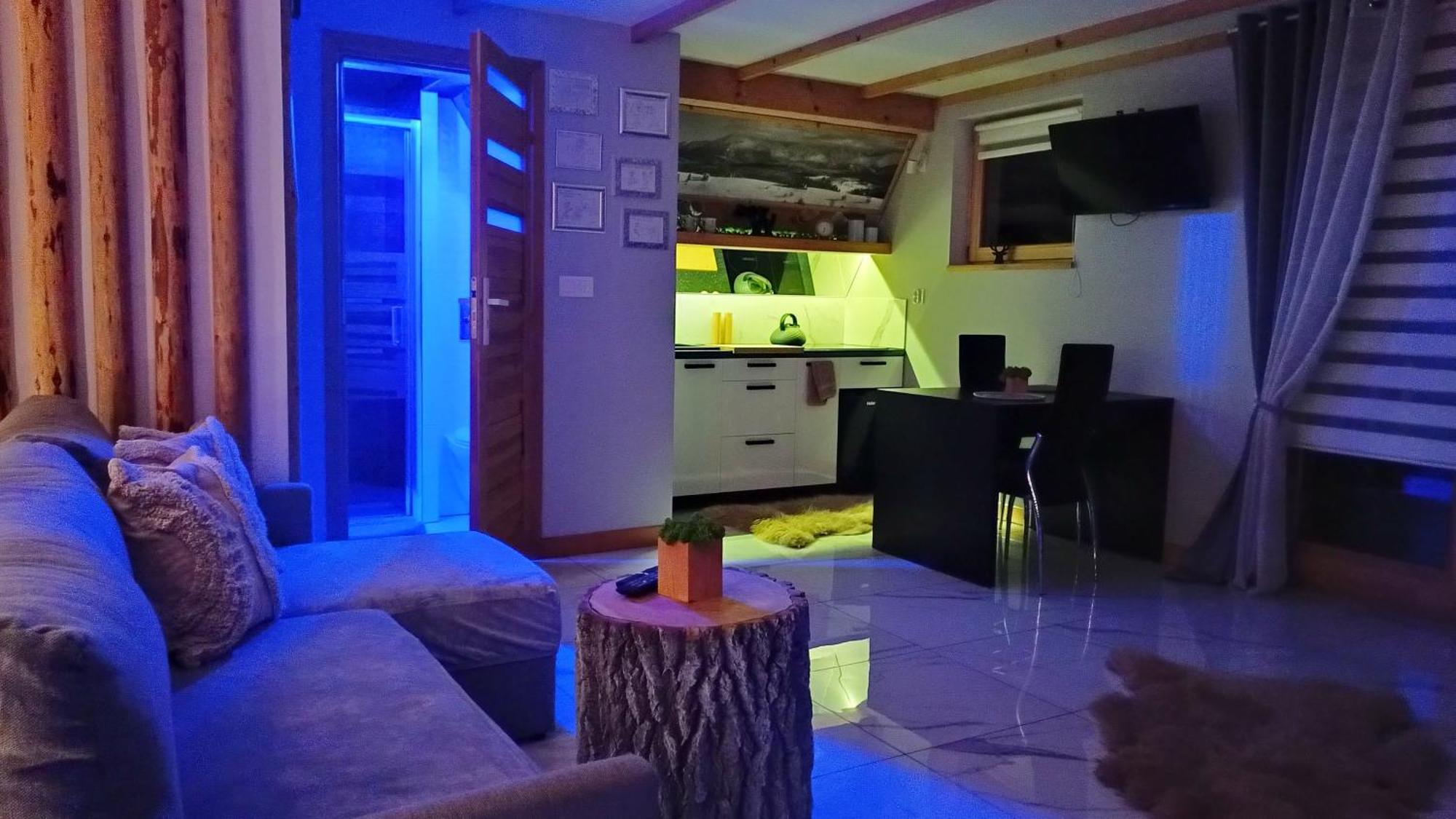Lux Houses W Domku Tylko Dwa Apartamentyz Jacuzzi Zewnetrznym Gron Экстерьер фото