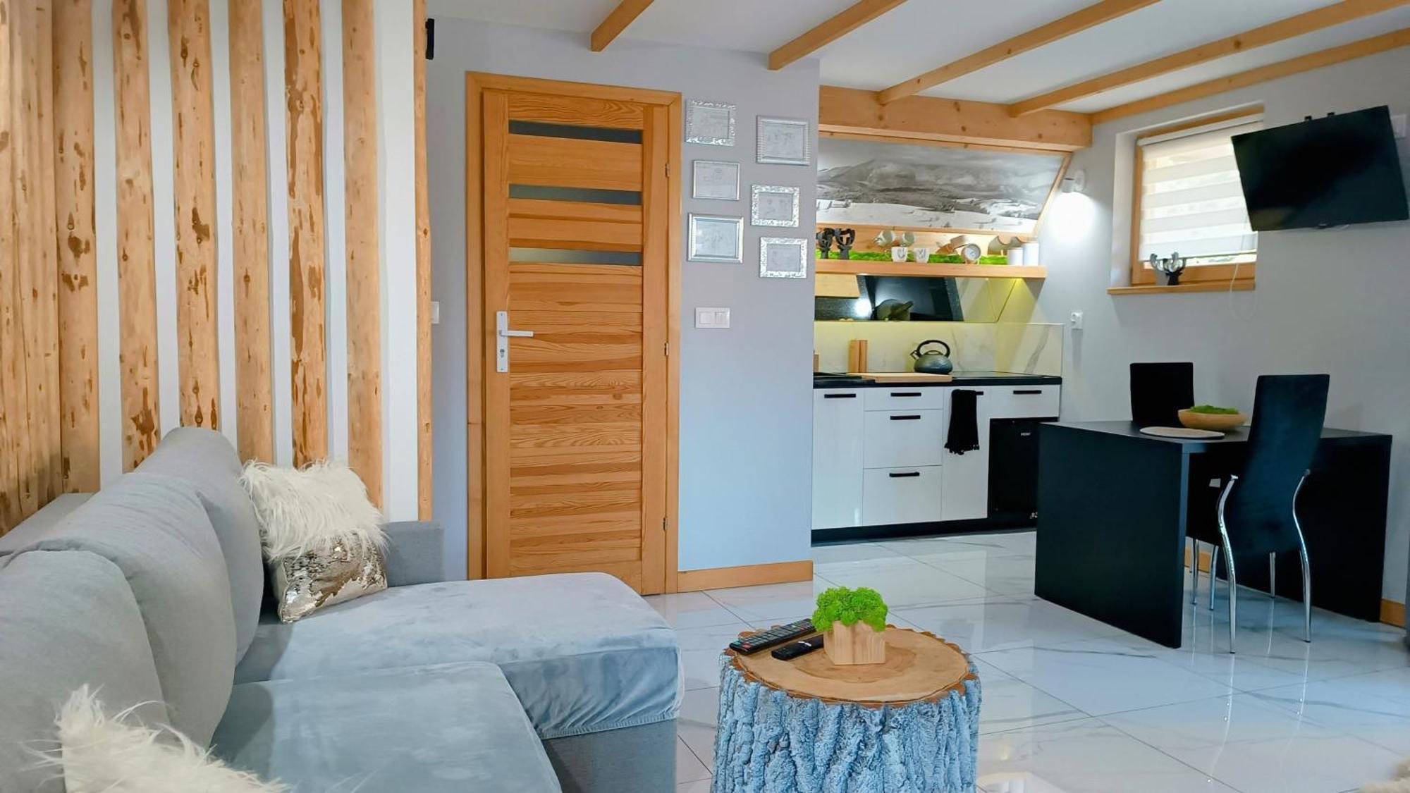 Lux Houses W Domku Tylko Dwa Apartamentyz Jacuzzi Zewnetrznym Gron Экстерьер фото